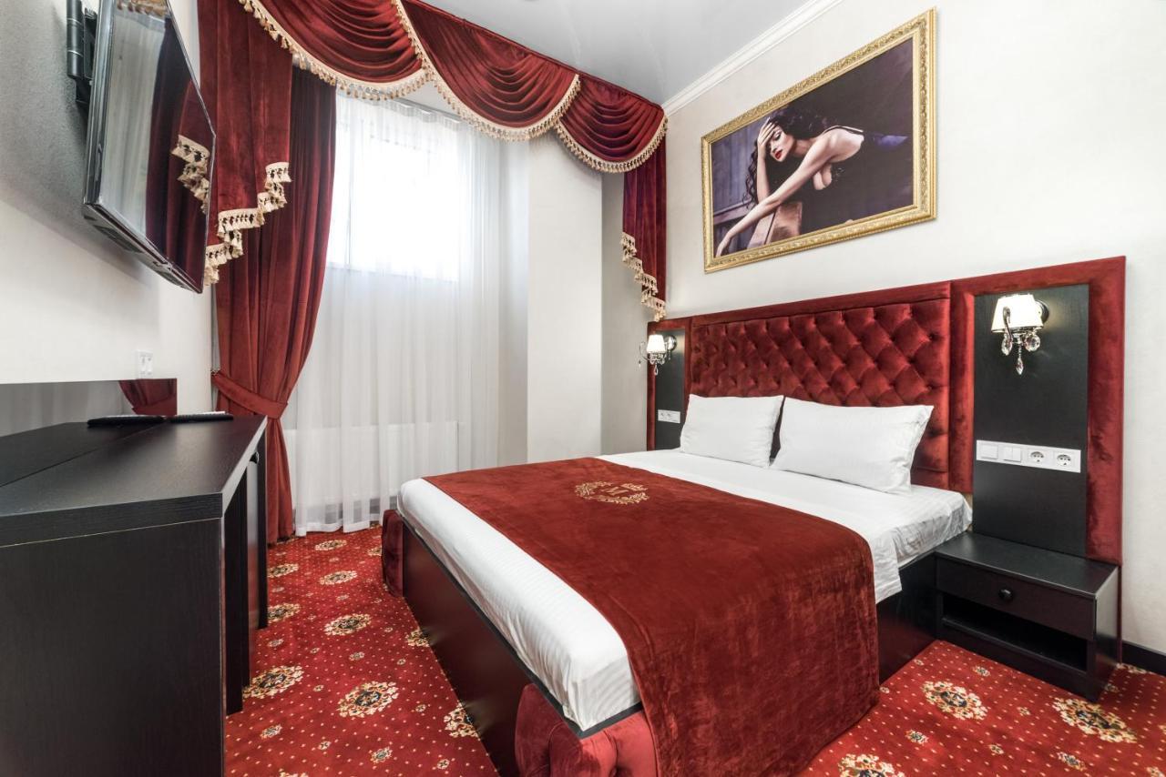 Apart Hotel D'Monica Odessa Extérieur photo