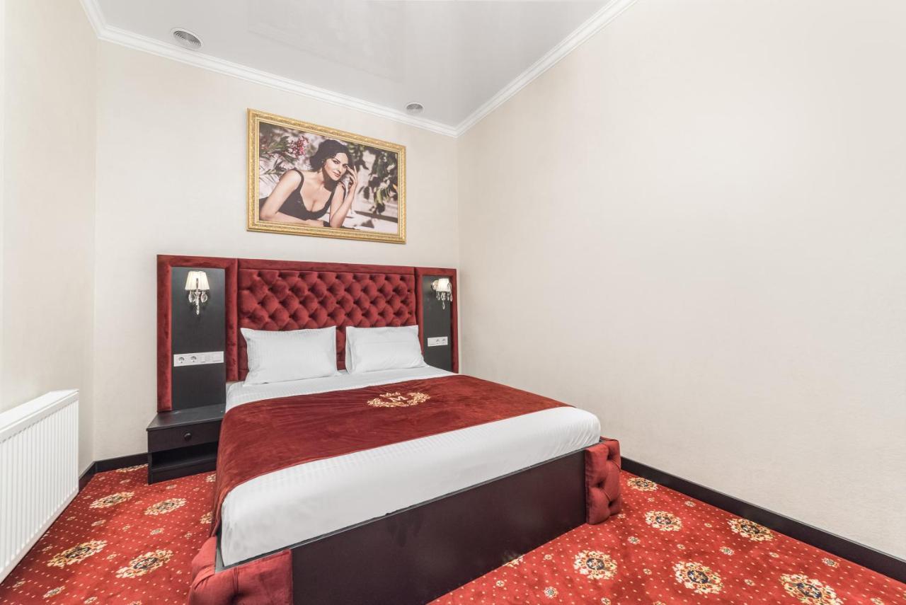 Apart Hotel D'Monica Odessa Extérieur photo