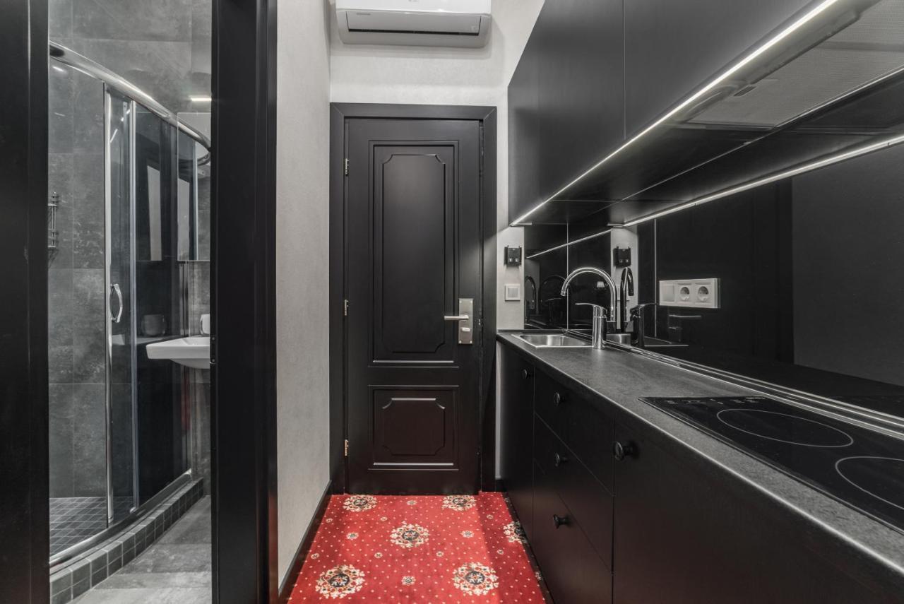 Apart Hotel D'Monica Odessa Extérieur photo