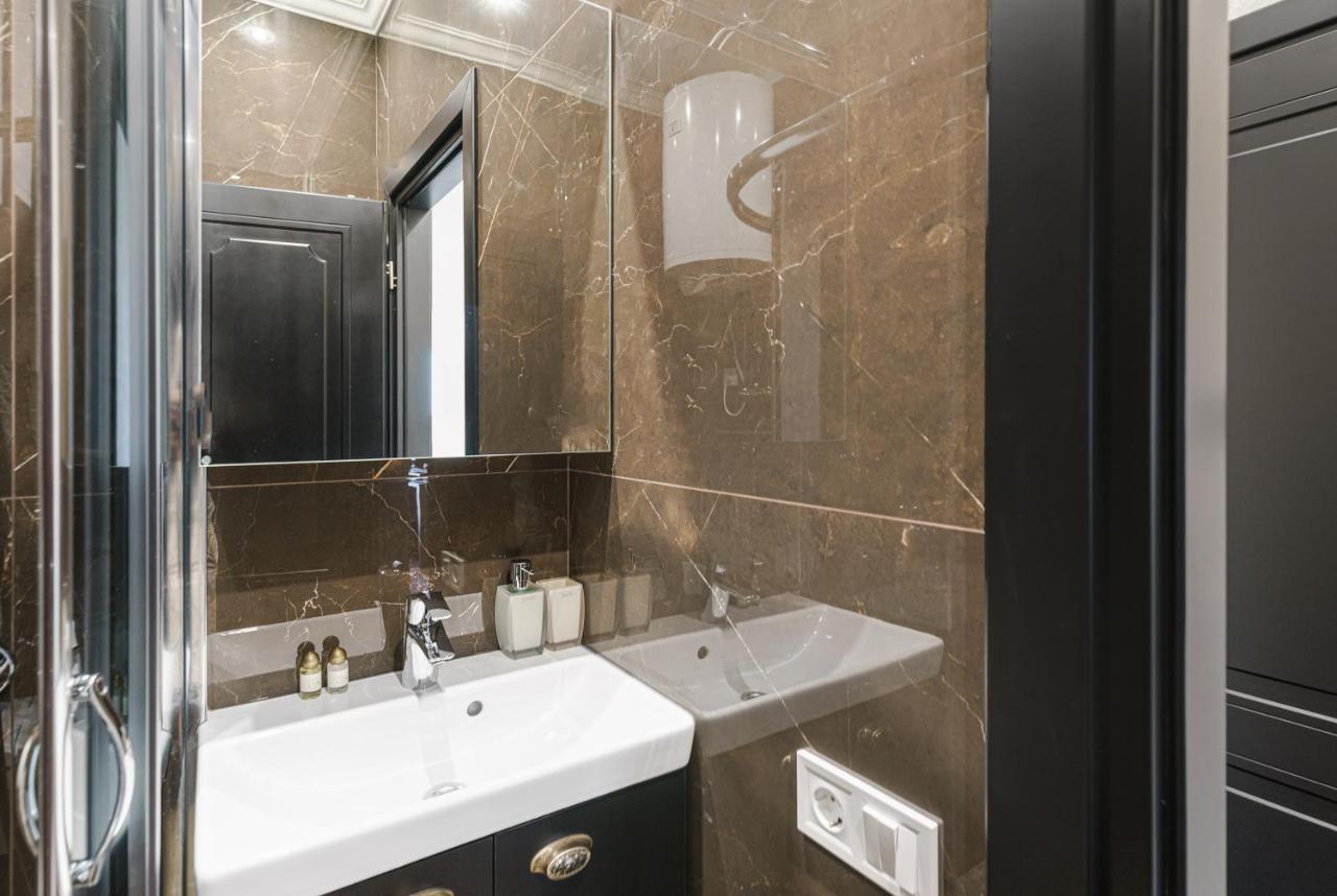 Apart Hotel D'Monica Odessa Extérieur photo