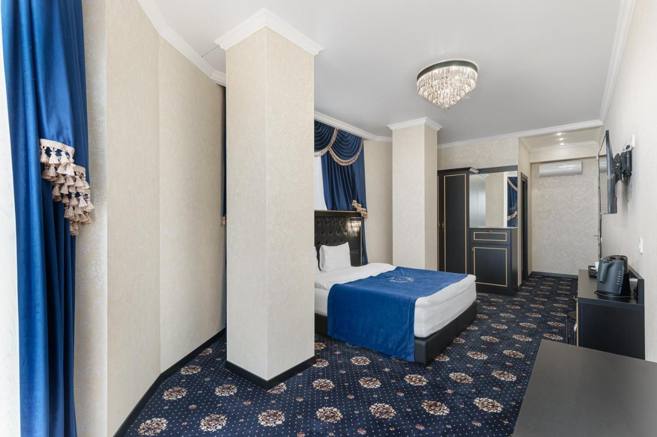 Apart Hotel D'Monica Odessa Extérieur photo