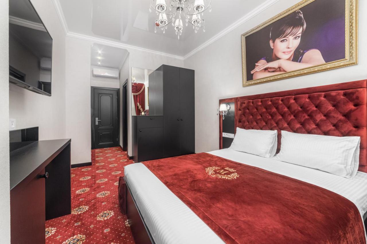 Apart Hotel D'Monica Odessa Extérieur photo