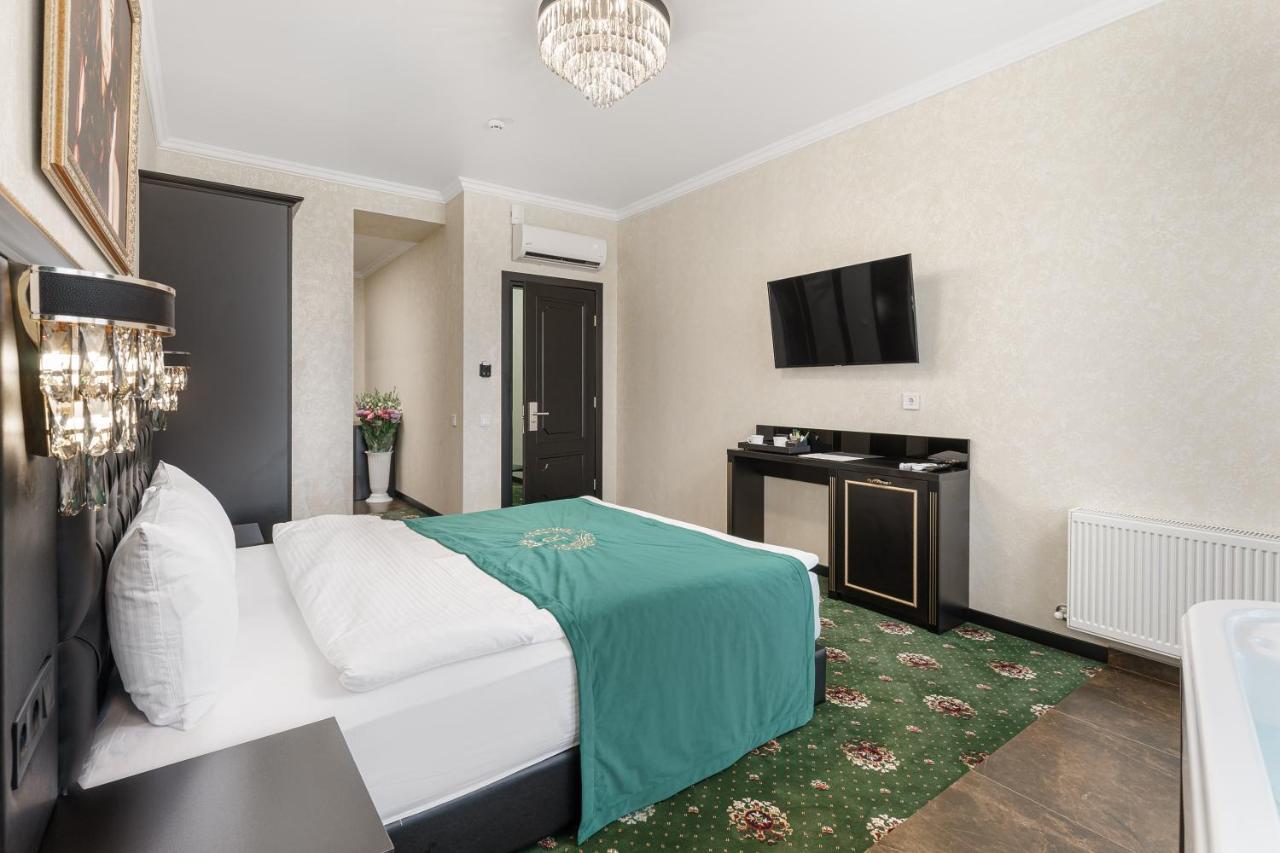 Apart Hotel D'Monica Odessa Extérieur photo