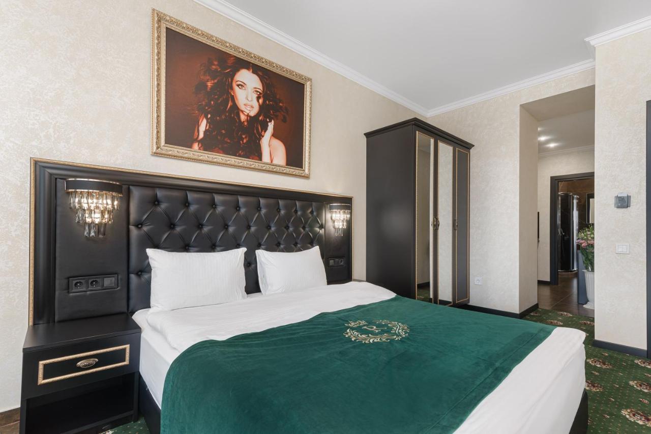 Apart Hotel D'Monica Odessa Extérieur photo