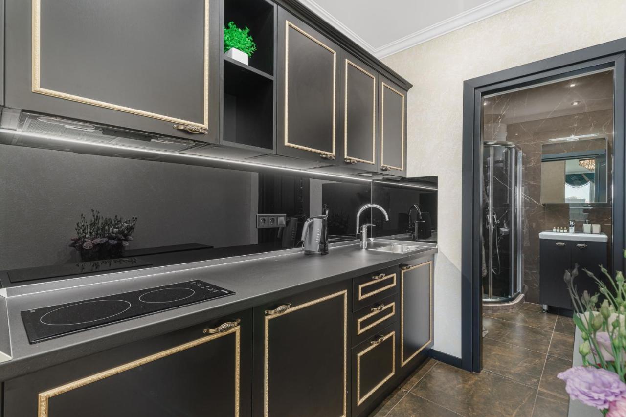 Apart Hotel D'Monica Odessa Extérieur photo